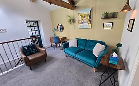 The Well House Boutique Cottage Hebden Bridge Central